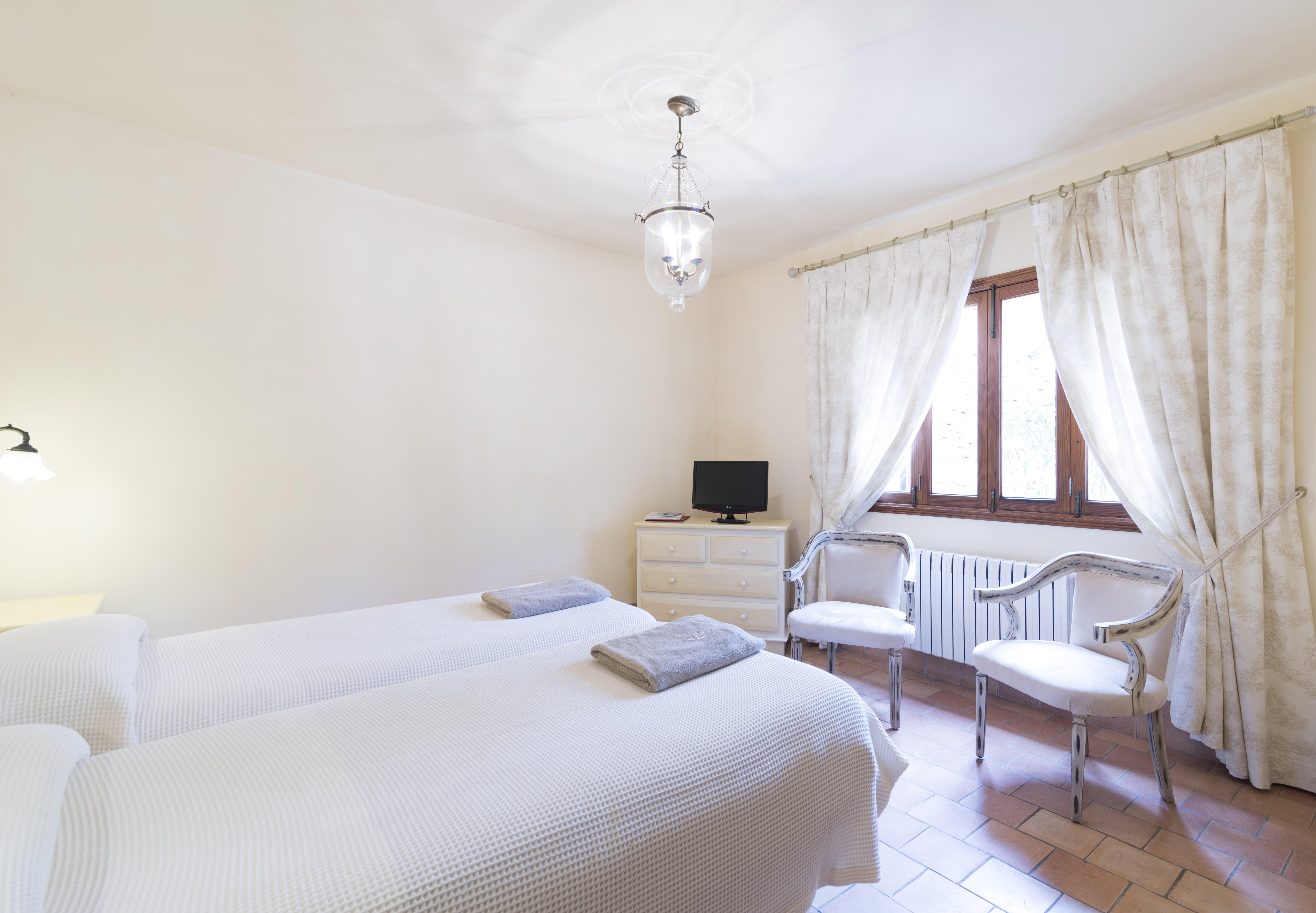 Hotell Aumallia & 4*